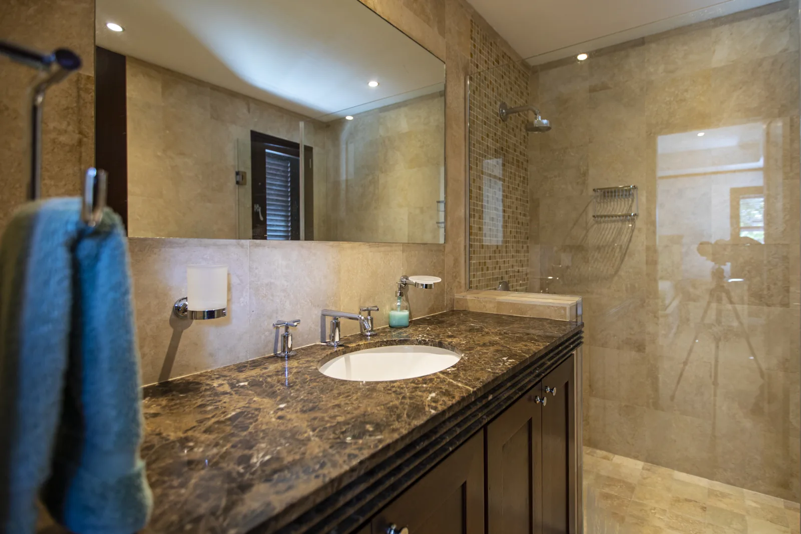 Coral Cove 4, 3-bedroom villa for rent in St James, Barbados - photograph 3
