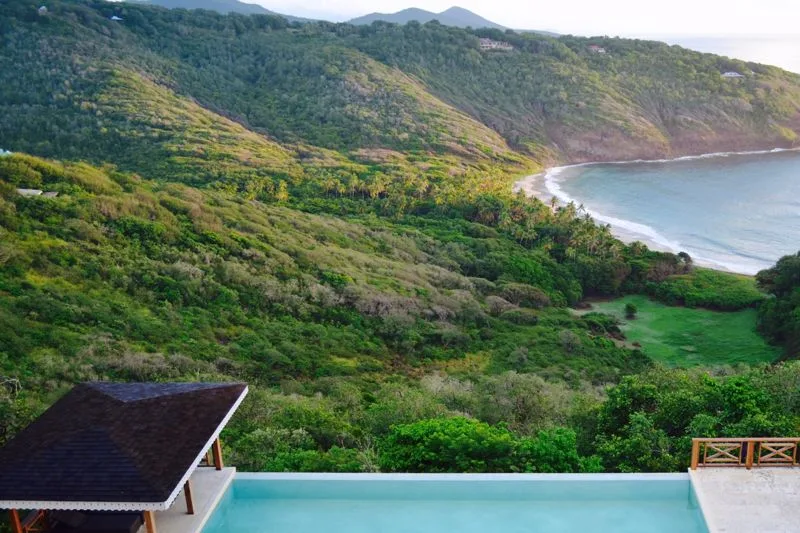 Oceanview Six Bedroom Residence, 6-bedroom villa for sale in Bequia, St Vincent & The Grenadines - photograph 3