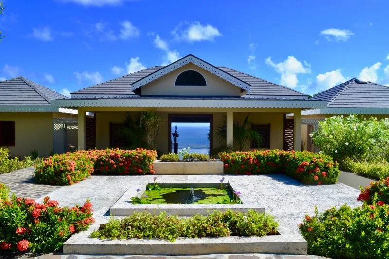 Oceanview Six Bedroom Residence, 6-bedroom villa for sale in Bequia, St Vincent & The Grenadines - photograph 11