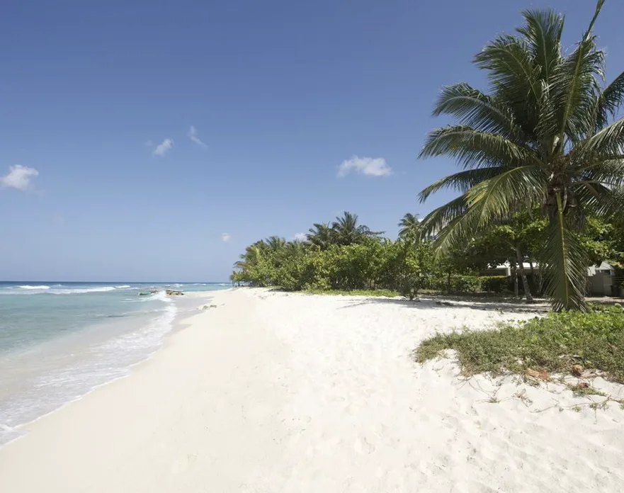 Palm Beach 101 | Comfortable Beachfront Holidays in Hastings, 3-bedroom apartment for rent in Christ Church, Barbados - photograph 2