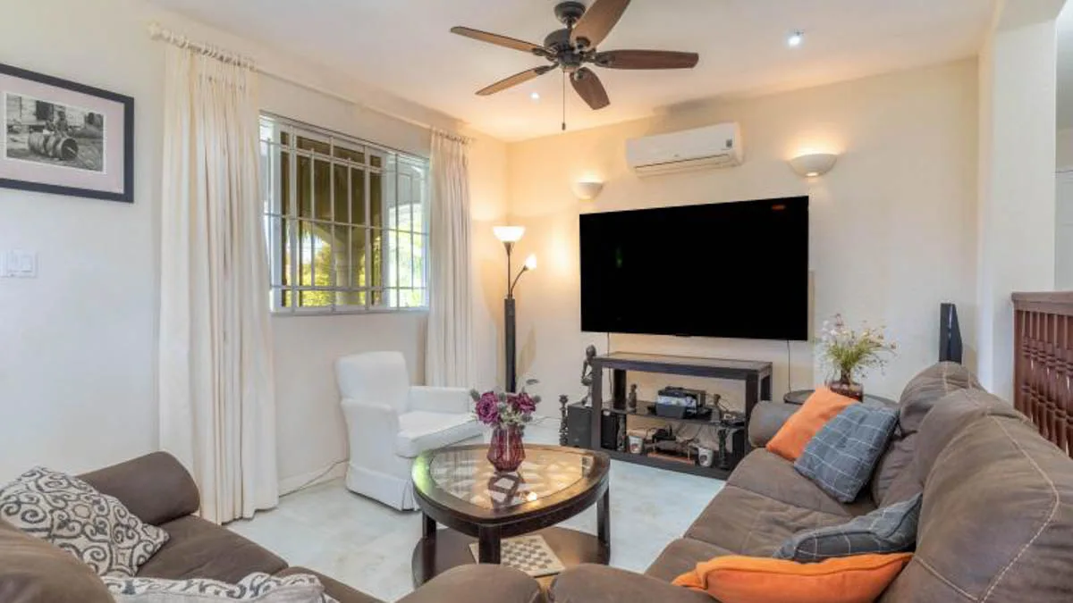 Halls Villa | West Coast Refined Residence, 4-bedroom villa for sale in St James, Barbados - photograph 12