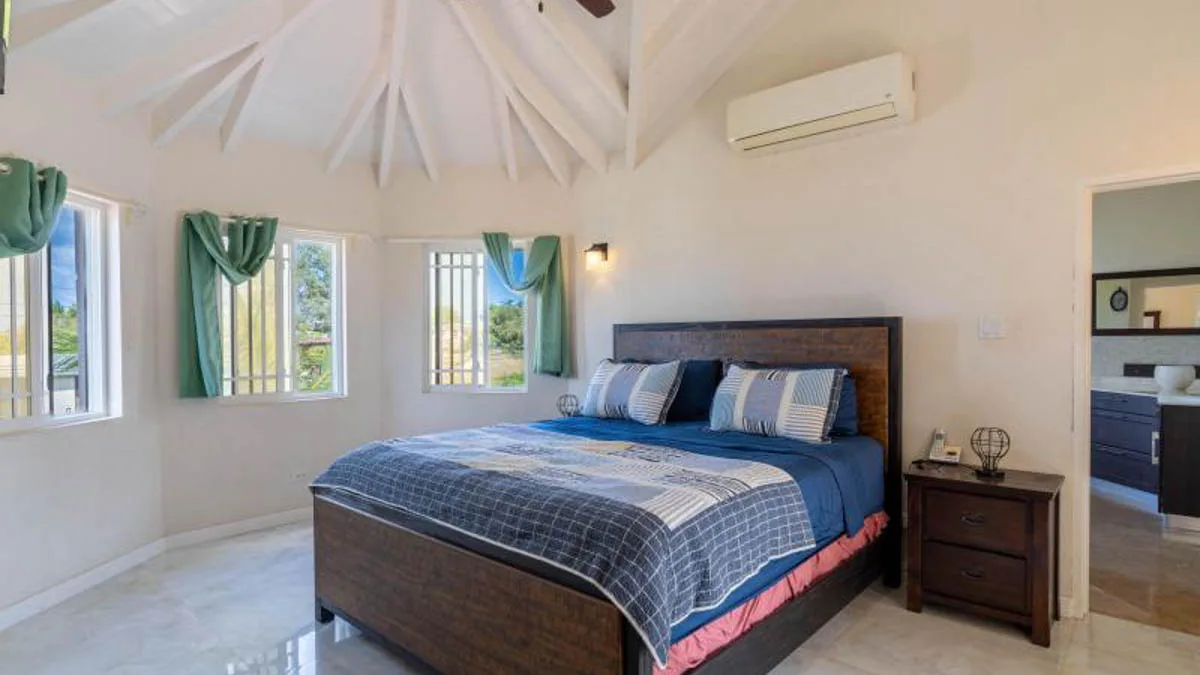 Halls Villa | West Coast Refined Residence, 4-bedroom villa for sale in St James, Barbados - photograph 15
