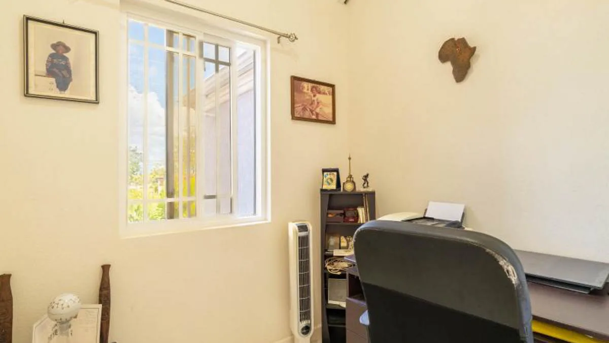 Halls Villa | West Coast Refined Residence, 4-bedroom villa for sale in St James, Barbados - photograph 25