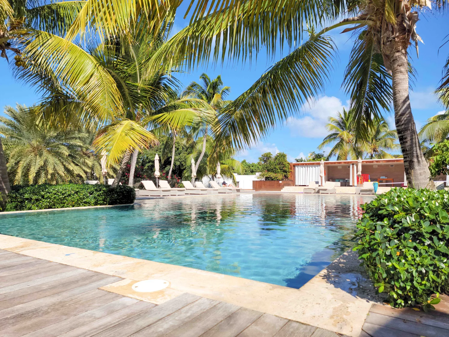 Hodges Bay - Penthouse 3301, 4-bedroom villa for sale in St John, Antigua & Barbuda - photograph 2