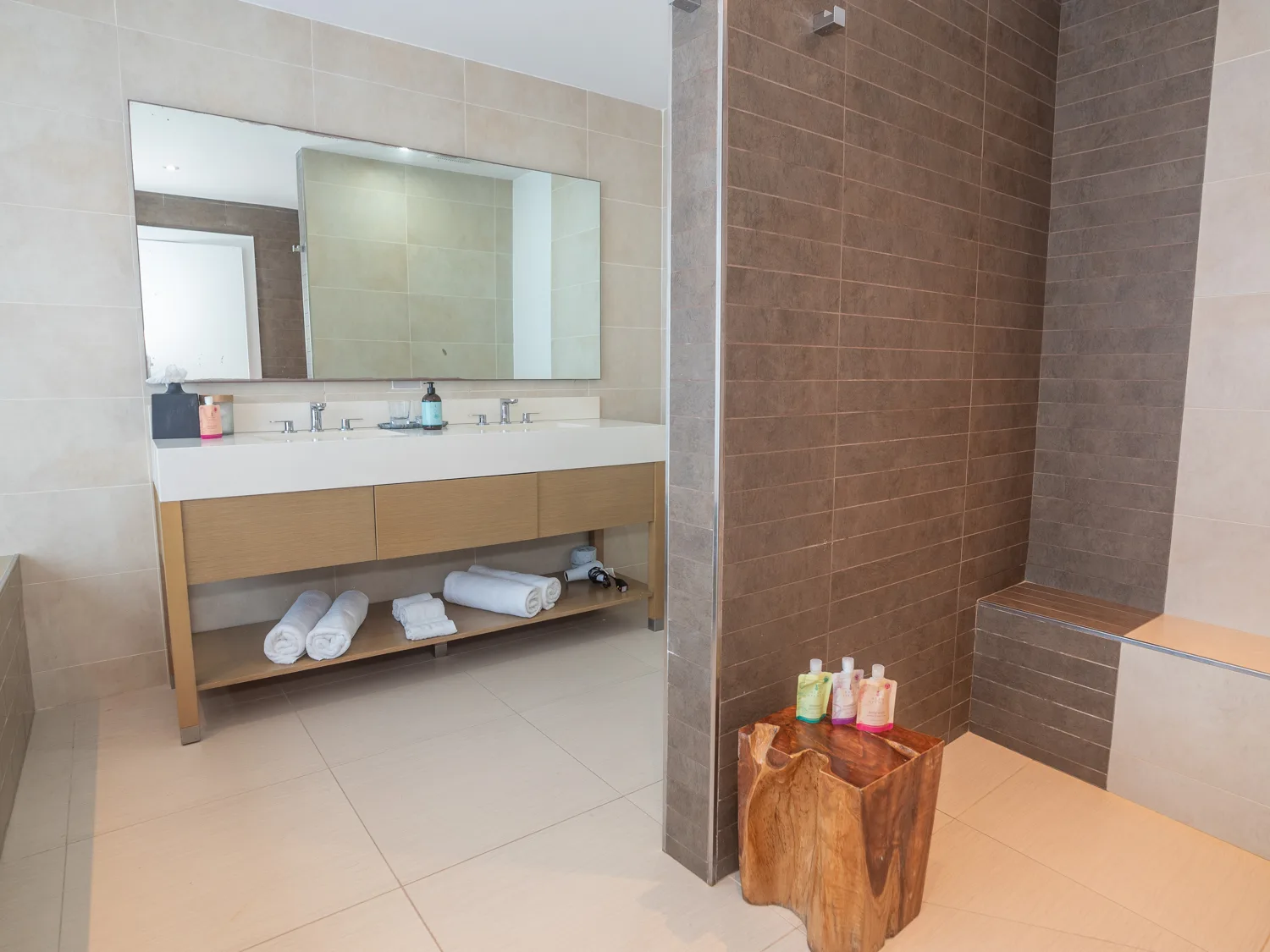 Hodges Bay - Penthouse 3301, 4-bedroom villa for sale in St John, Antigua & Barbuda - photograph 23