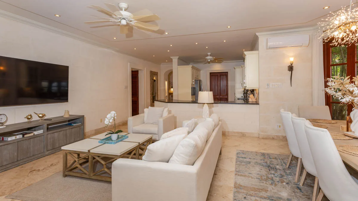 Claridges 5 | Luxury & Comfort for A Perfect Vacation in Barbados, 3-bedroom villa for rent in St James, Barbados - photograph 6