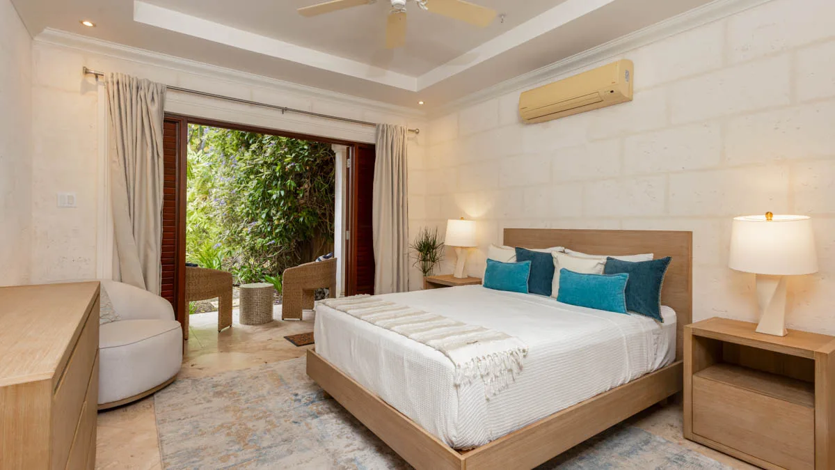 Claridges 5 | Luxury & Comfort for A Perfect Vacation in Barbados, 3-bedroom villa for rent in St James, Barbados - photograph 11