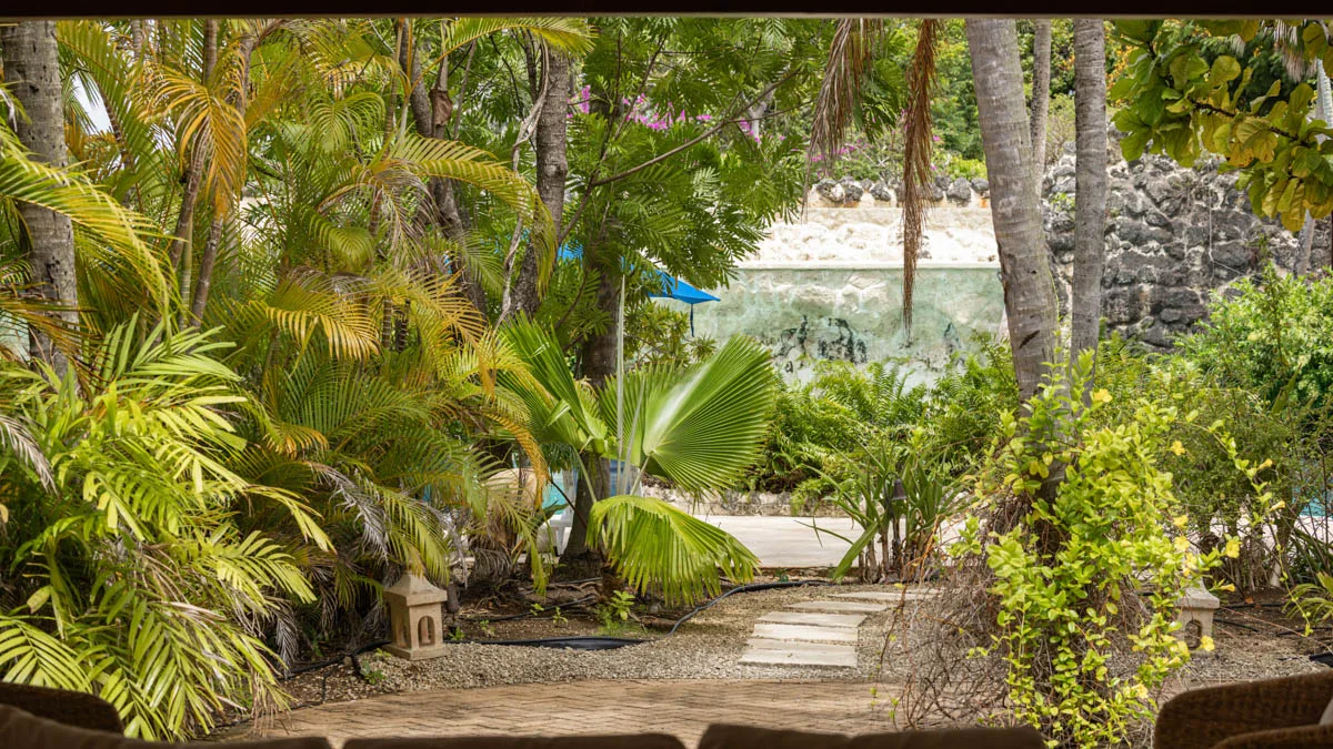 Claridges 5 | Luxury & Comfort for A Perfect Vacation in Barbados, 3-bedroom villa for rent in St James, Barbados - photograph 17