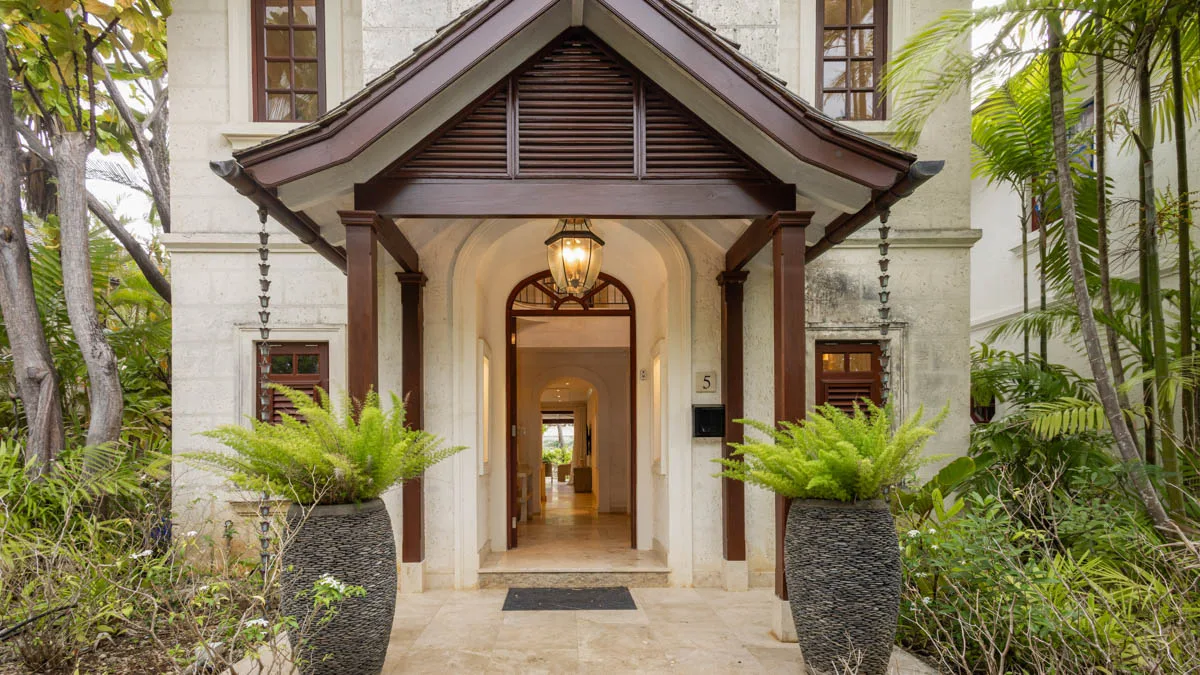 Claridges 5 | Luxury & Comfort for A Perfect Vacation in Barbados, 3-bedroom villa for rent in St James, Barbados - photograph 21