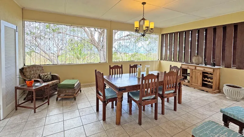 Vesta Lodge, photograph 4