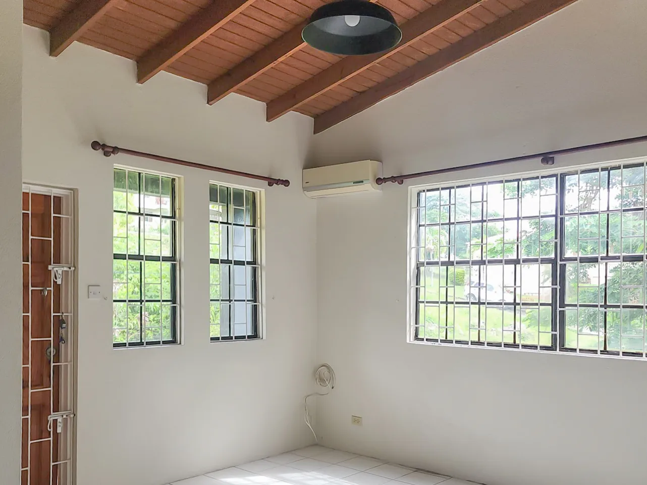 Greame Hall 5 - South Coast, 1-bedroom apartment for rent in Christ Church, Barbados - photograph 4