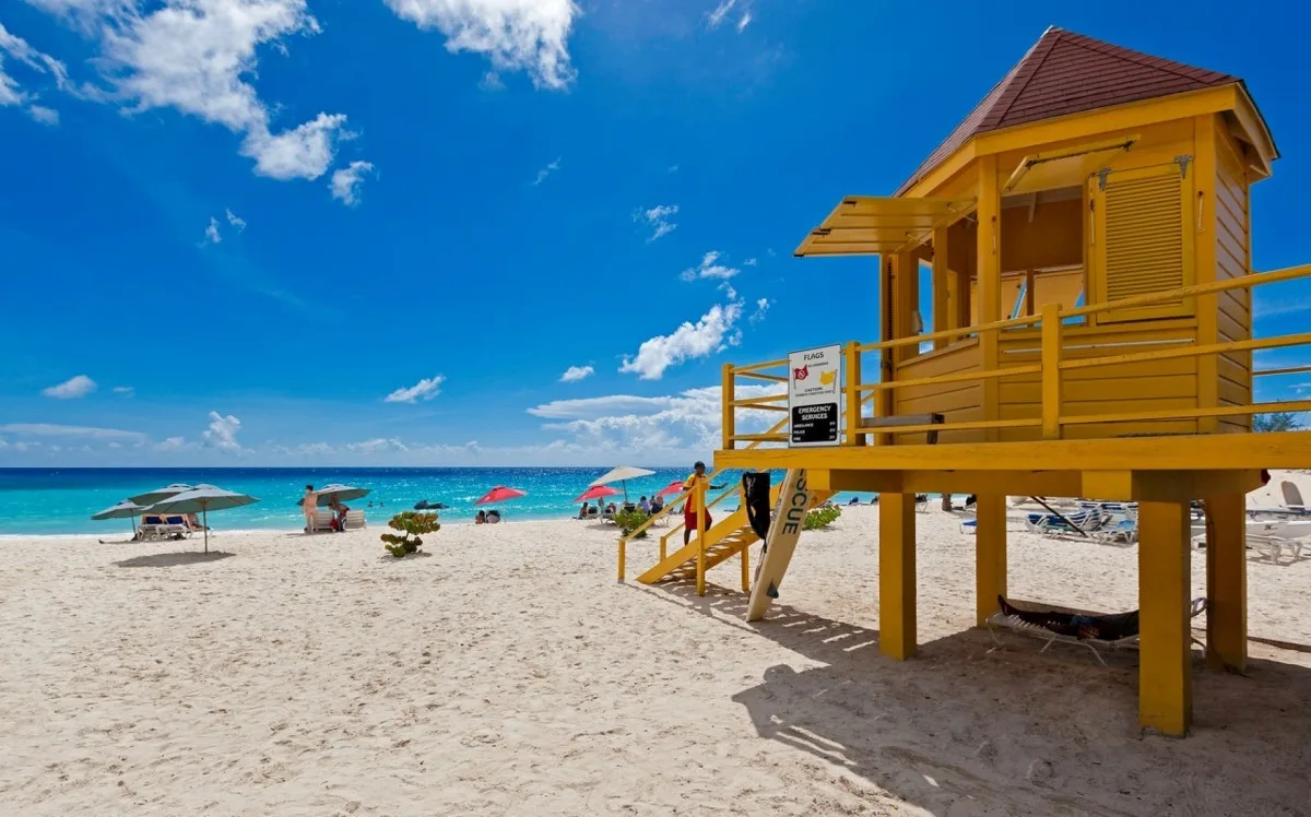 Sapphire Beach No 403 - Dover Beach, 2-bedroom apartment for rent in Christ Church, Barbados - photograph 4