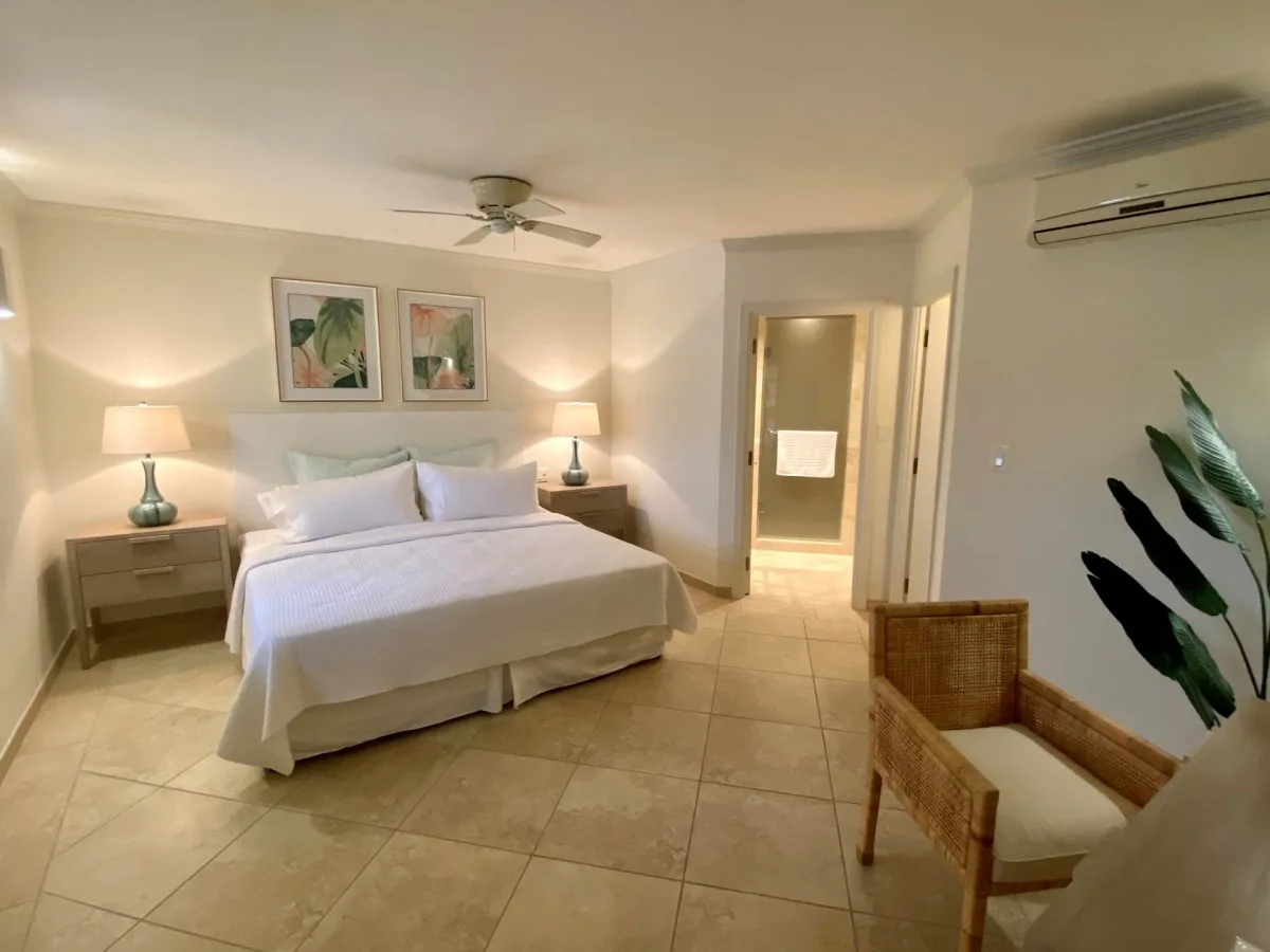 Sapphire Beach No 403 - Dover Beach, 2-bedroom apartment for rent in Christ Church, Barbados - photograph 8