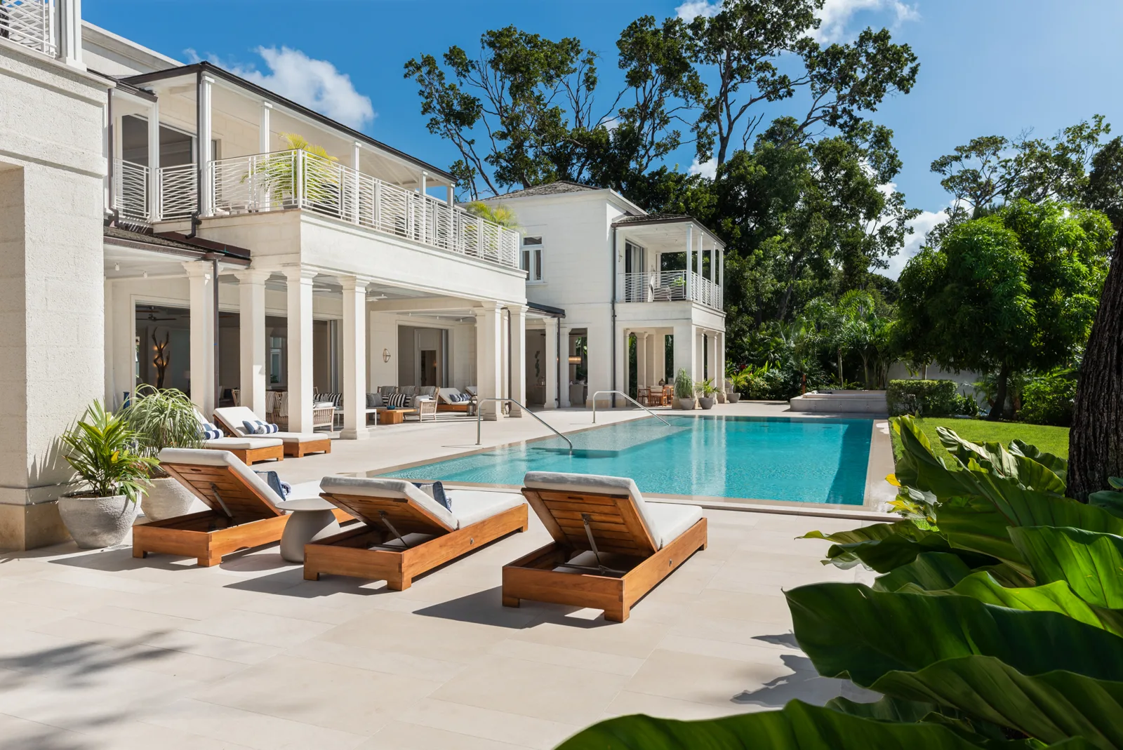Book direct - Villa Tamarindo | Iconic Beachfront Retreat