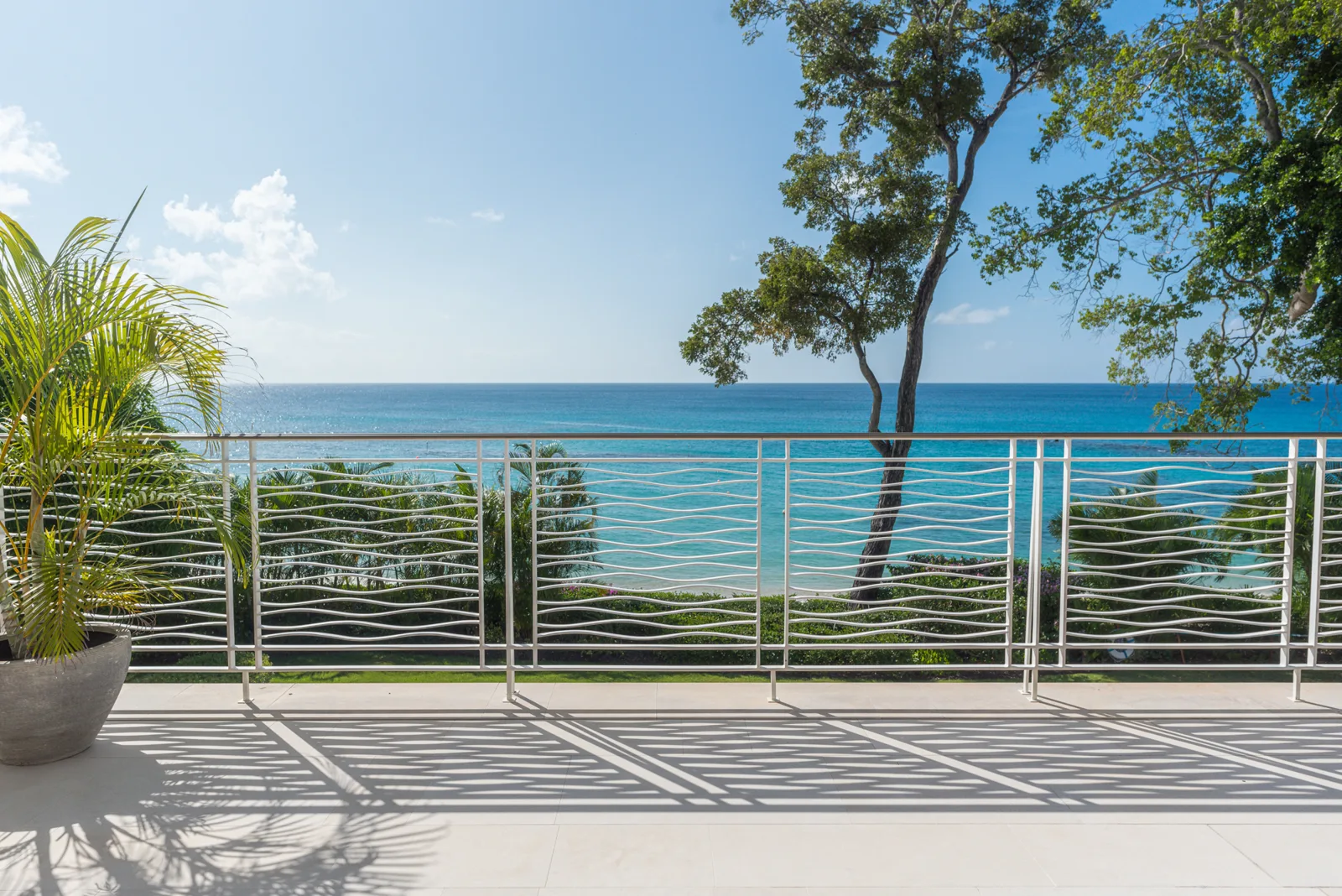 Villa Tamarindo | Iconic Beachfront Retreat, 5-bedroom villa for rent in St James, Barbados - photograph 17