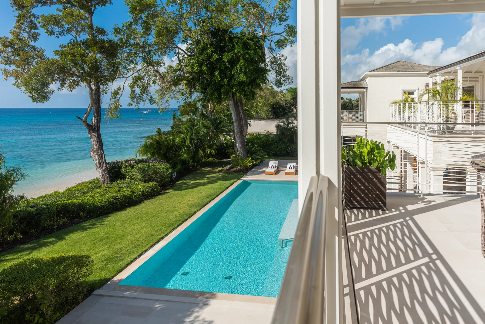 Villa Tamarindo | Iconic Beachfront Retreat, 5-bedroom villa for rent in St James, Barbados - photograph 19