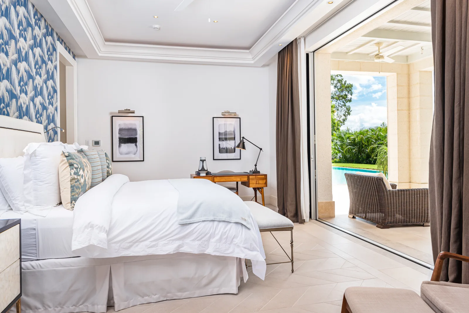 Villa Tamarindo | Iconic Beachfront Retreat, 5-bedroom villa for rent in St James, Barbados - photograph 20