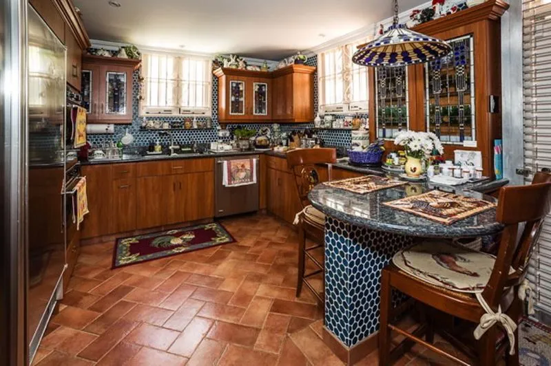 Spanish Opulence, photograph 5