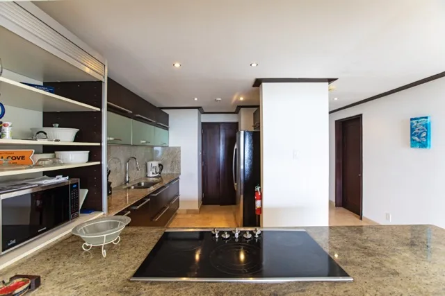 Coral Cove 1 - Paynes Bay Beach, 2-bedroom apartment for rent in St James, Barbados - photograph 14