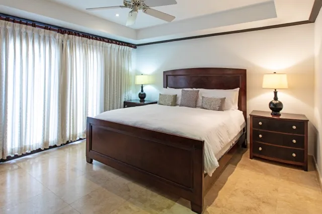 Coral Cove 1 - Paynes Bay Beach, 2-bedroom apartment for rent in St James, Barbados - photograph 12