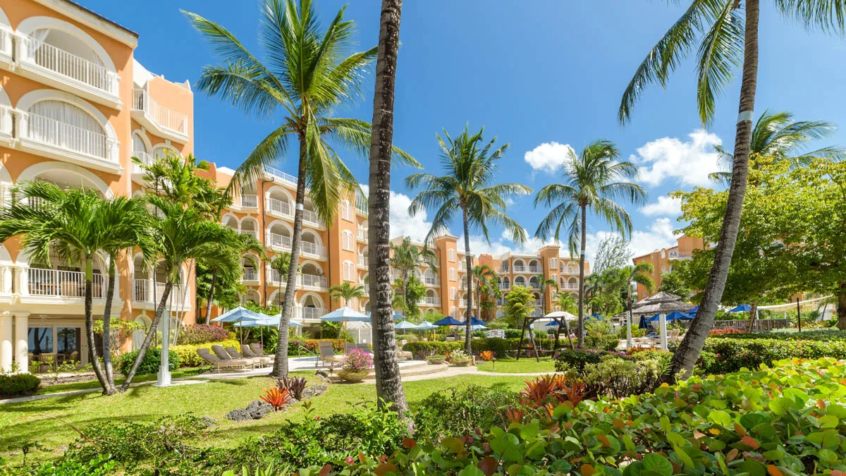 St Peter's Bay 106 | Luxurious Beachfront Residence, 3-bedroom apartment for rent in St Peter, Barbados - photograph 6
