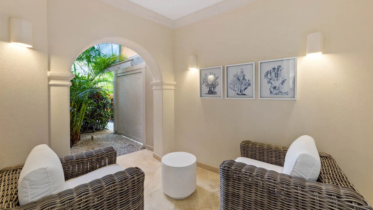 St Peter's Bay 106 | Luxurious Beachfront Residence, 3-bedroom apartment for rent in St Peter, Barbados - photograph 12