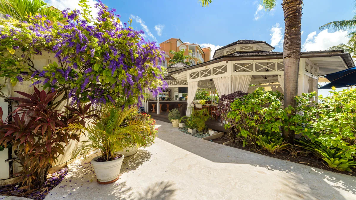 St Peter's Bay 106 | Luxurious Beachfront Residence, 3-bedroom apartment for rent in St Peter, Barbados - photograph 21