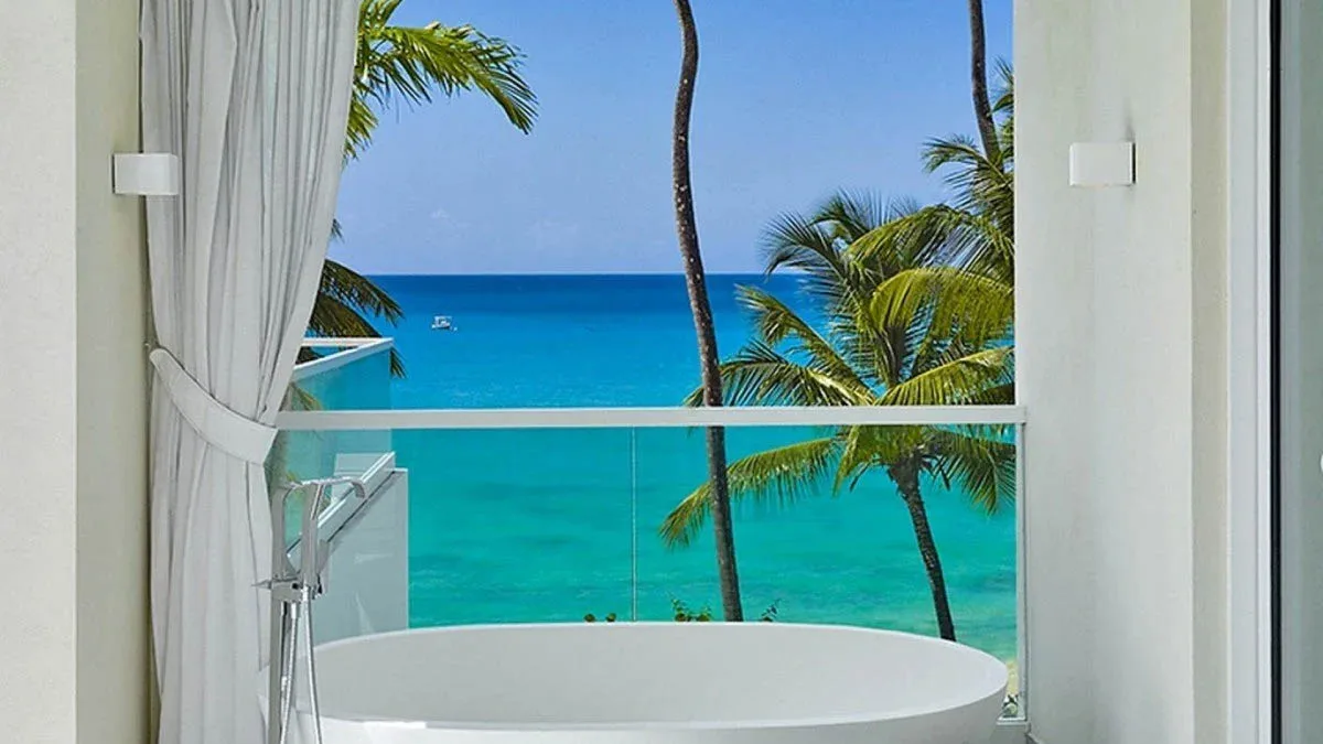 Footprints Beachfront Villa & Cottages | Caribbean Luxury Lifestyle, 11-bedroom villa for sale in St James, Barbados - photograph 12