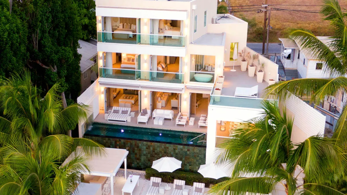 Footprints Beachfront Villa & Cottages | Caribbean Luxury Lifestyle, 11-bedroom villa for sale in St James, Barbados - photograph 25