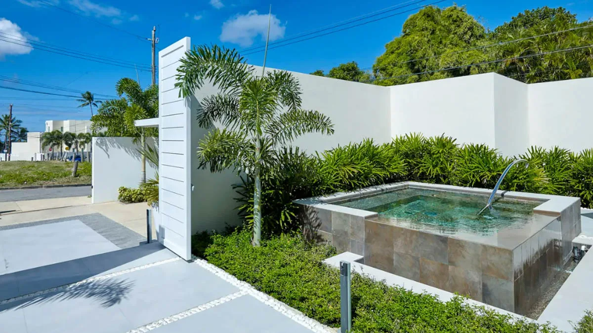 Footprints Beachfront Villa & Cottages | Caribbean Luxury Lifestyle, 11-bedroom villa for sale in St James, Barbados - photograph 29
