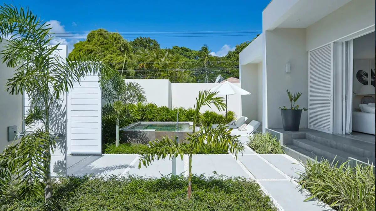 Footprints Beachfront Villa & Cottages | Caribbean Luxury Lifestyle, 11-bedroom villa for sale in St James, Barbados - photograph 30