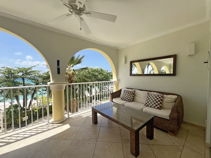 Sapphire Beach 207, photograph 2