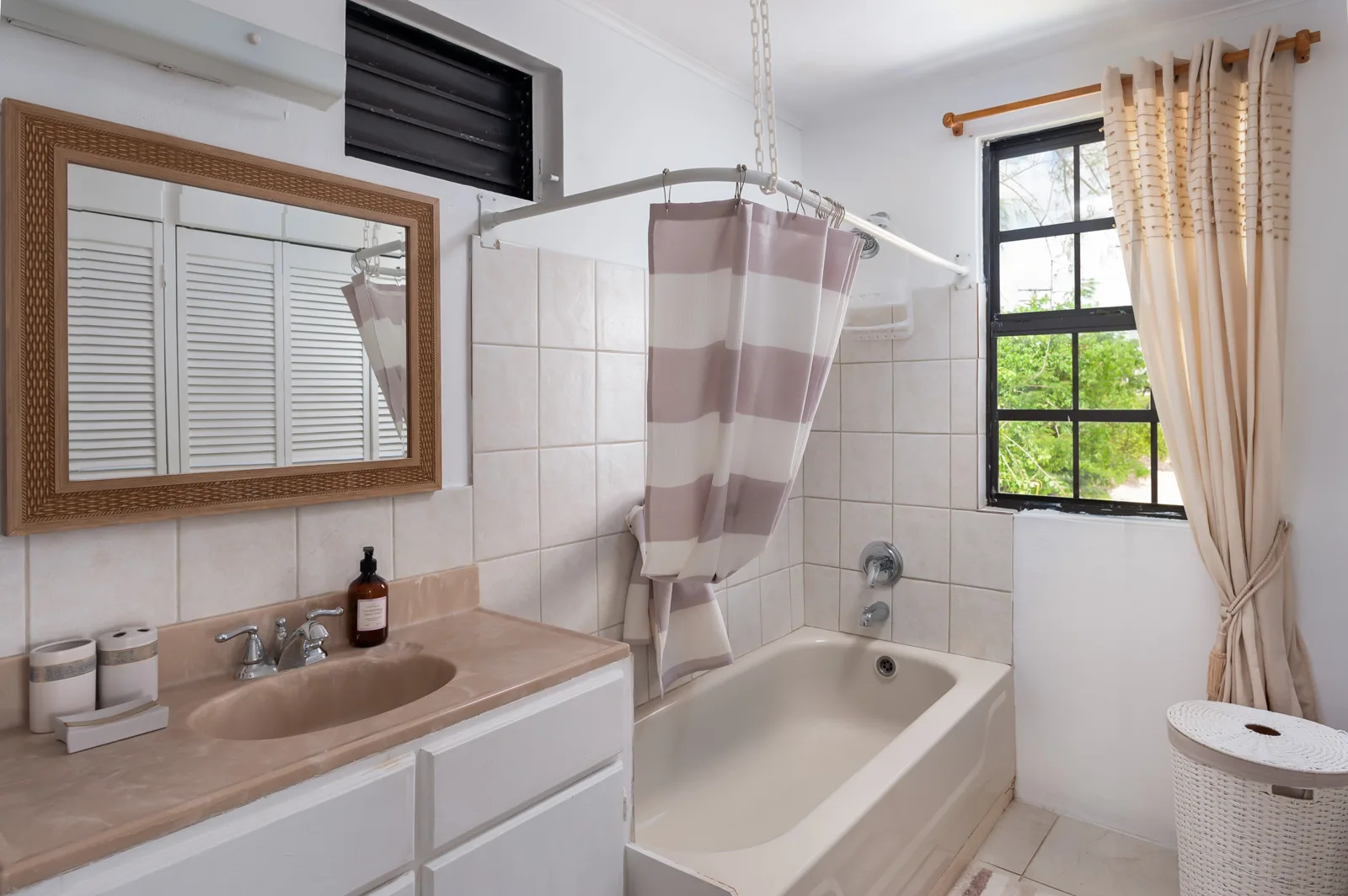 Purple Rain - Mullins, 2-bedroom villa for rent in St Peter, Barbados - photograph 10