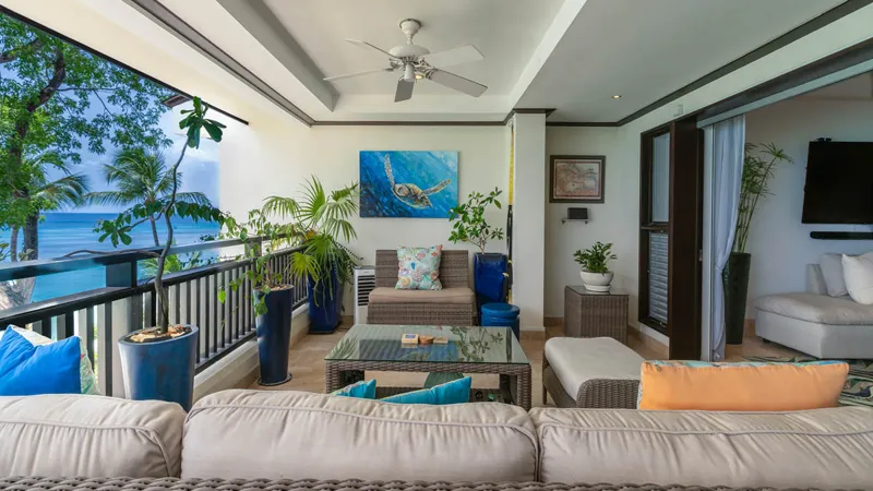 Coral Cove 10 | Exceptional Beachfront Residence