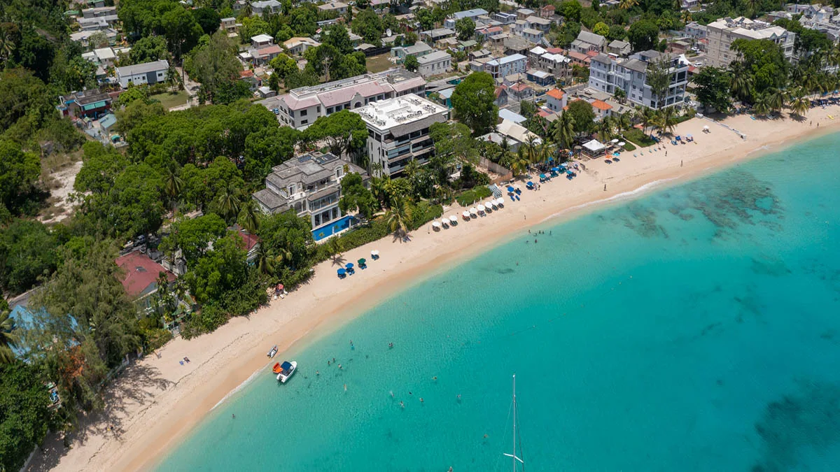 Coral Cove 10 | Exceptional Beachfront Residence, 3-bedroom apartment for sale in St James, Barbados - photograph 6