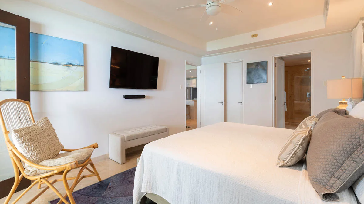 Coral Cove 10 | Exceptional Beachfront Residence, 3-bedroom apartment for sale in St James, Barbados - photograph 11