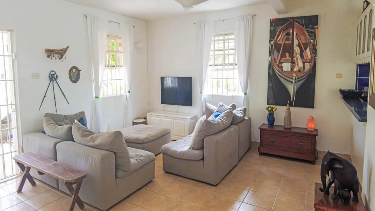 Lime Villa | Spacious Family Home, 4-bedroom villa for rent in St James, Barbados - photograph 4