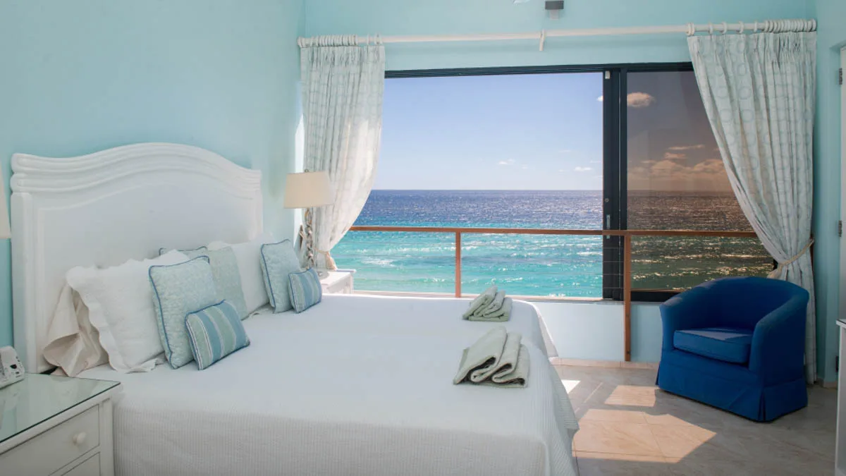 St Lawrence Beach Condos | Penthouse 16 - Luxury Beachfront Apartment, 3-bedroom apartment for sale in Christ Church, Barbados - photograph 11