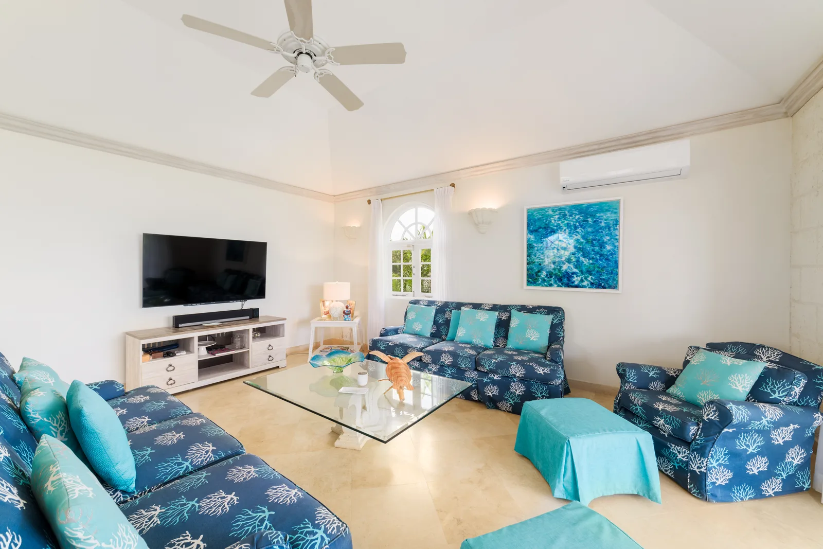 Sugar Hill - Half Way Tree, 5-bedroom villa for rent in St James, Barbados - photograph 10