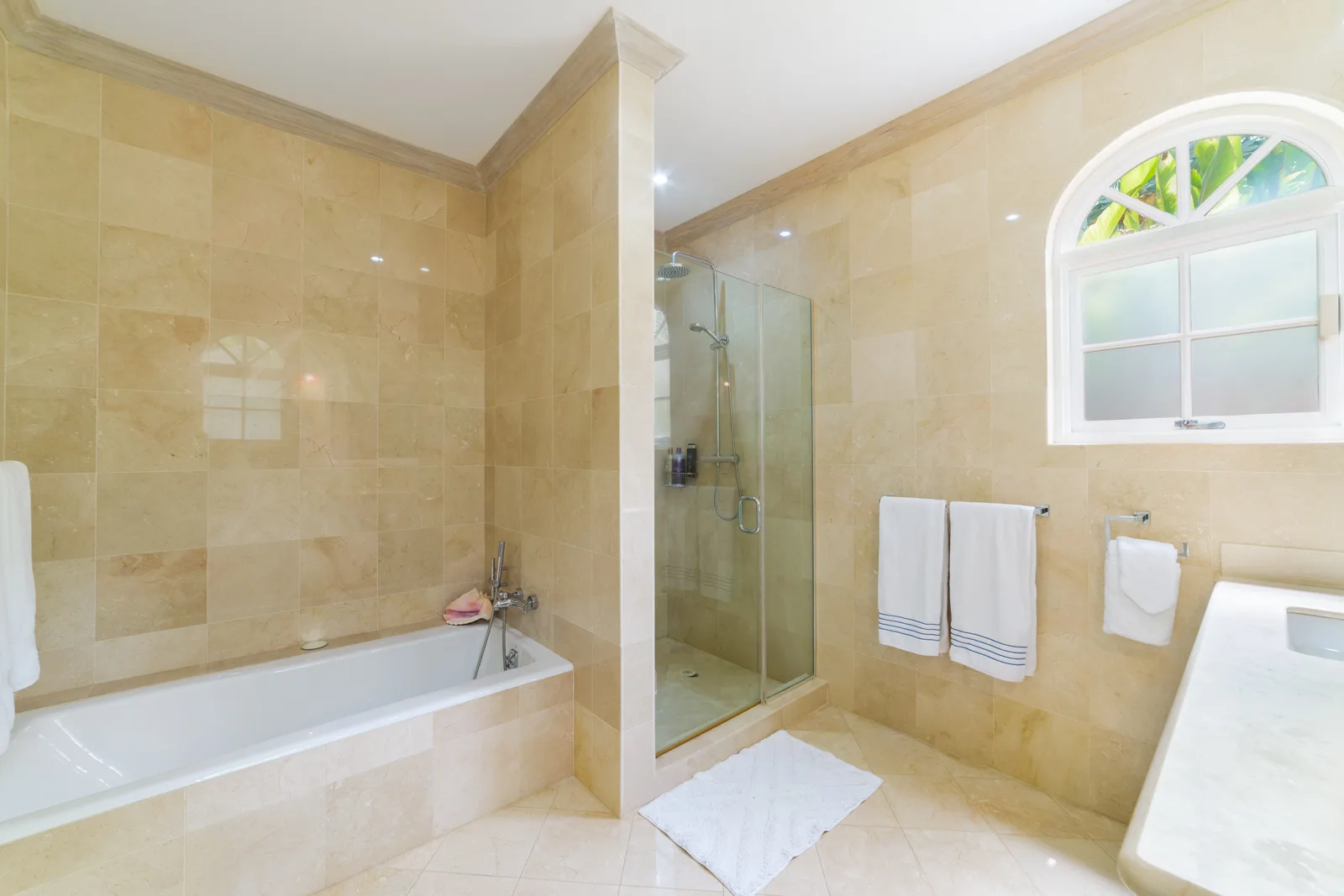 Sugar Hill - Half Way Tree, 5-bedroom villa for rent in St James, Barbados - photograph 21