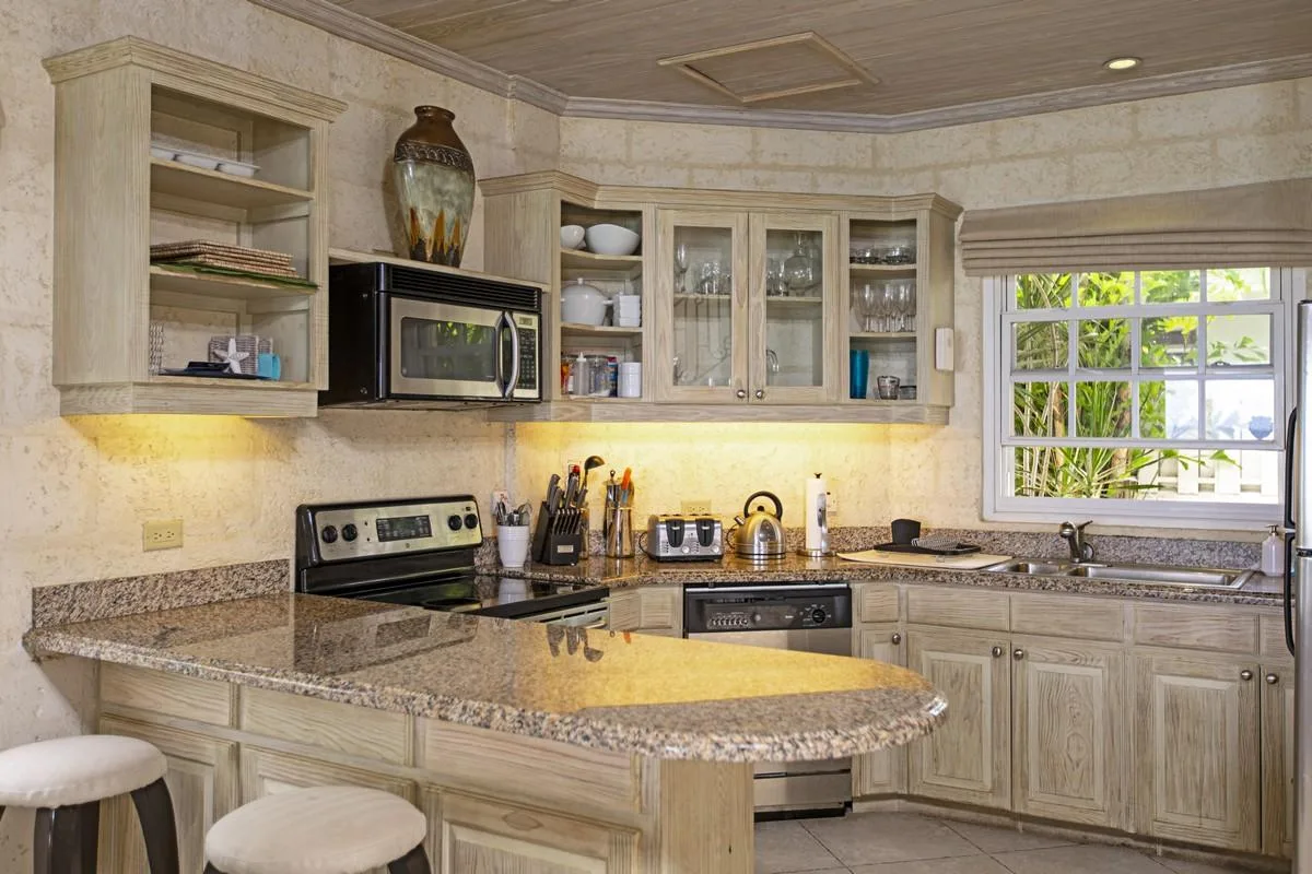 Radwood Beach House 2 - Fitts Village, 3-bedroom villa for rent in St James, Barbados - photograph 12