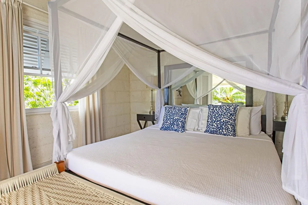 Radwood Beach House 2 - Fitts Village, 3-bedroom villa for rent in St James, Barbados - photograph 5