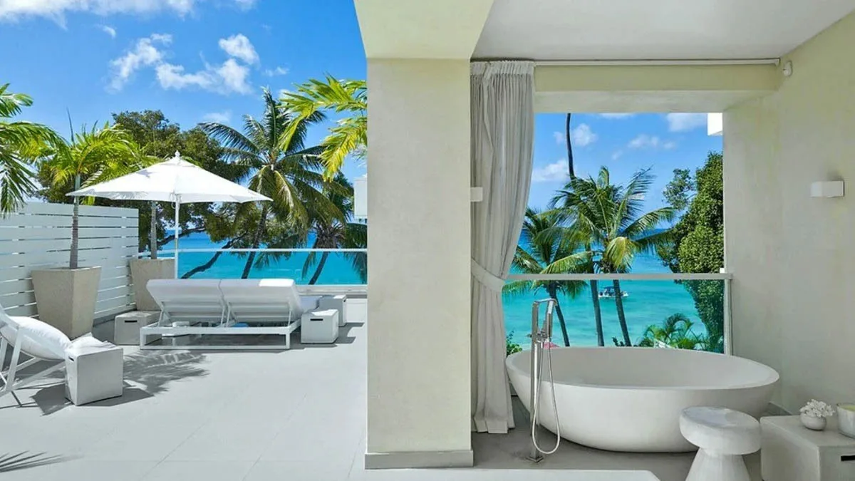 Footprints Beachfront Villa | Refined Caribbean Living, 5-bedroom villa for sale in St James, Barbados - photograph 8