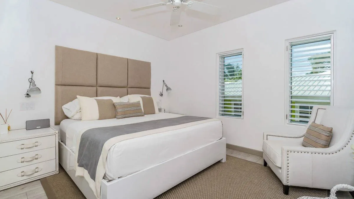 Footprints Beachfront Villa | Refined Caribbean Living, 5-bedroom villa for sale in St James, Barbados - photograph 25