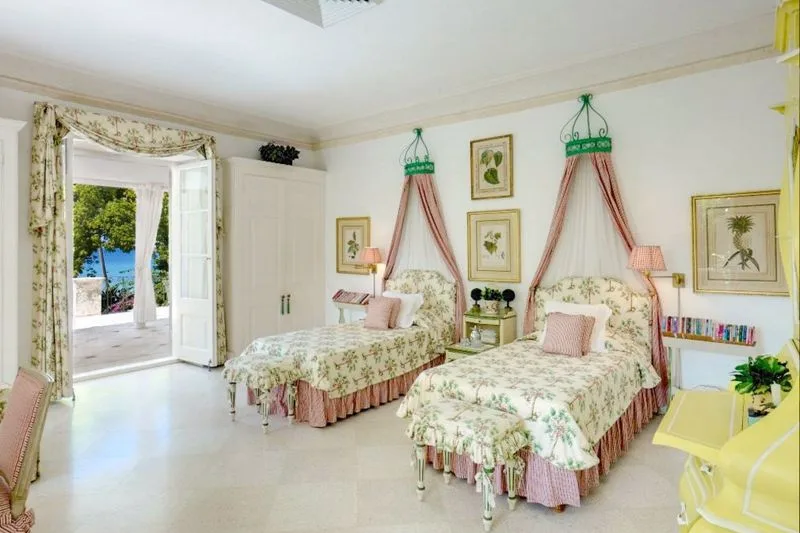 Mango Bay Villa, 7-bedroom villa for rent in St James, Barbados - photograph 17