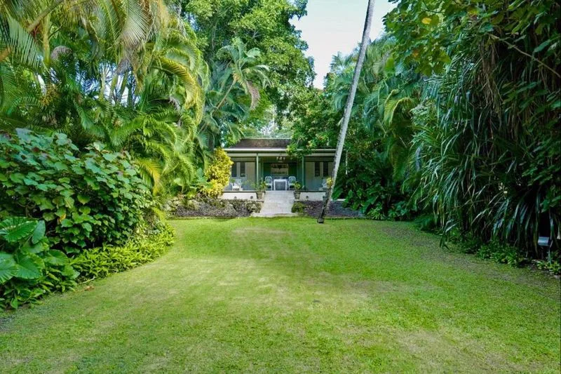 Mango Bay Villa, 7-bedroom villa for rent in St James, Barbados - photograph 20