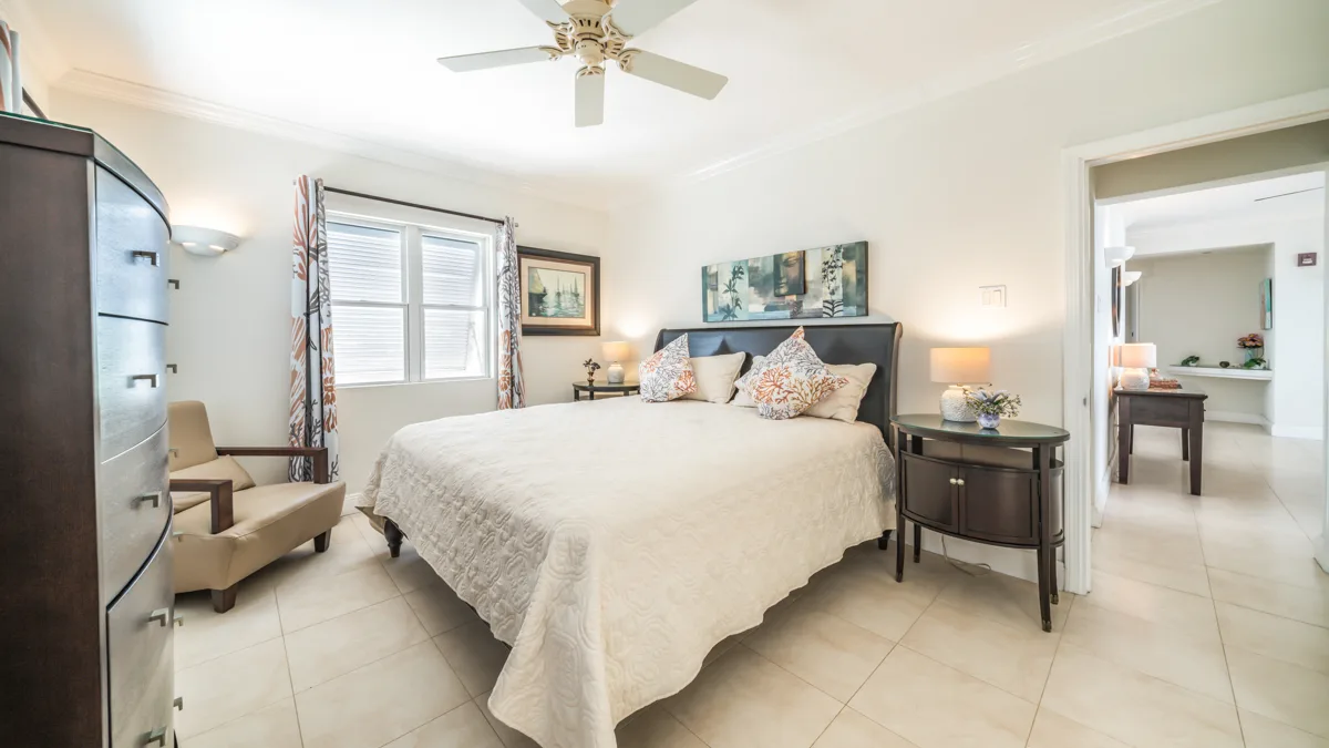 Sandy Hook Beachfront Apartment, 3-bedroom apartment for sale in Christ Church, Barbados - photograph 9