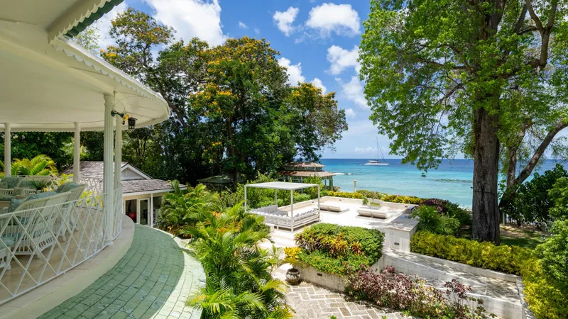 St Helena | Iconic Beachfront Holiday Villa