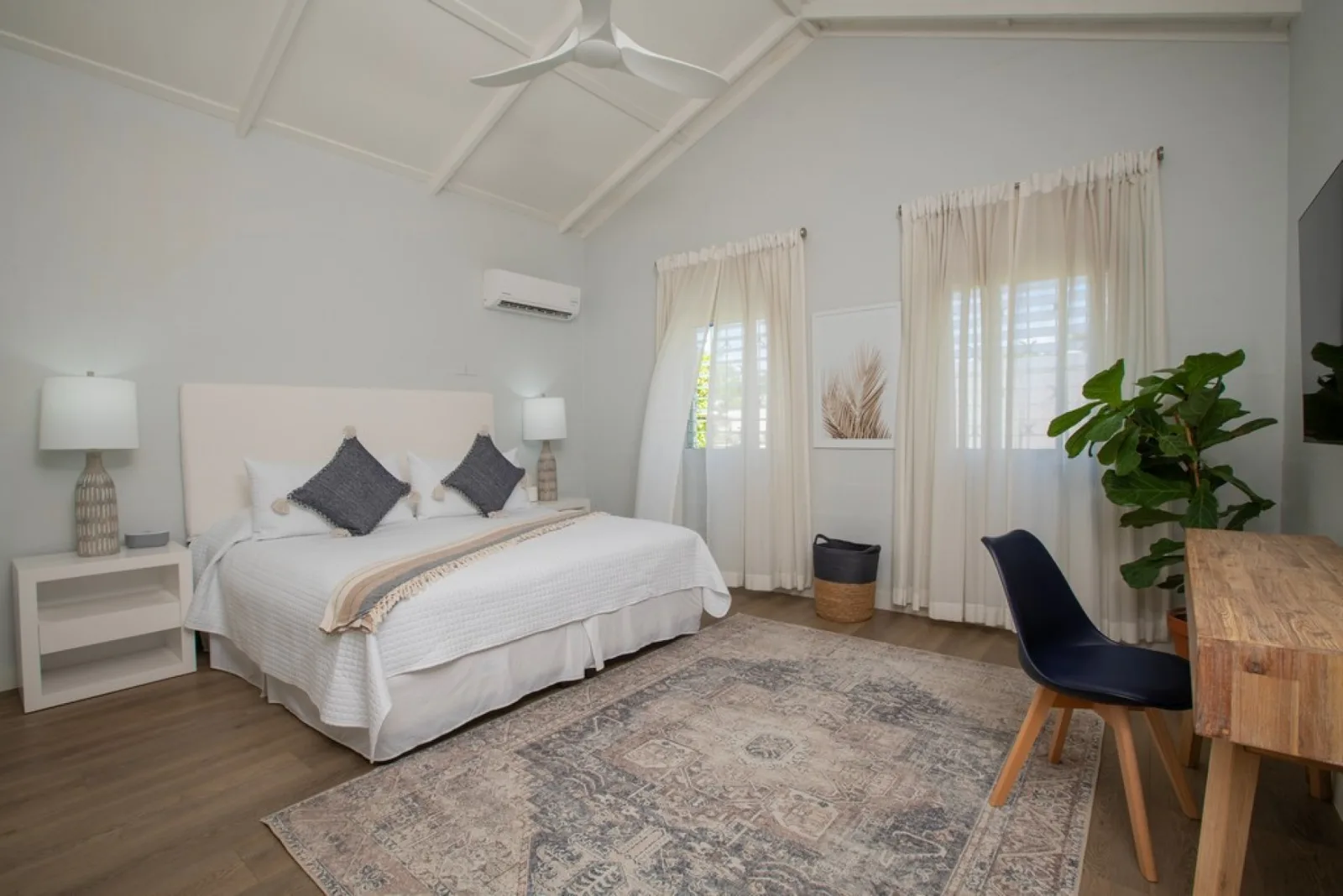 Secret Cove 2 | Caribbean Beach House Vacation in Paynes Bay, 2-bedroom villa for rent in St James, Barbados - photograph 16