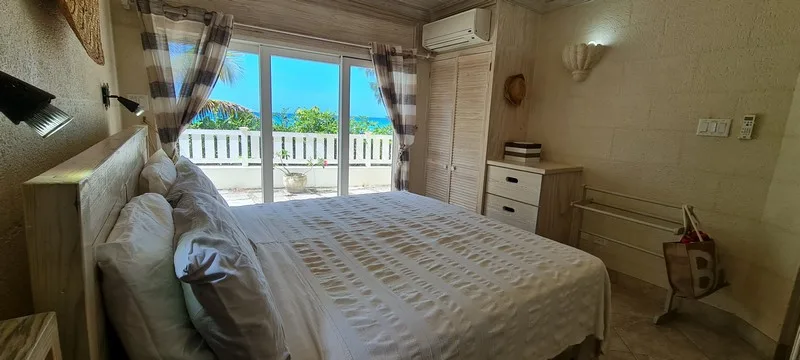 Cane Vale Beach House, 6-bedroom villa for rent in Oistins, Barbados - photograph 11